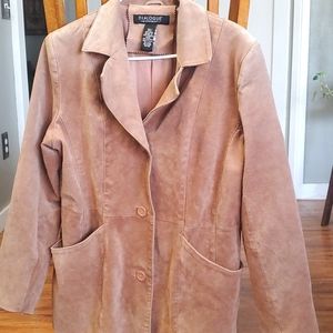 Dialogue suede coat